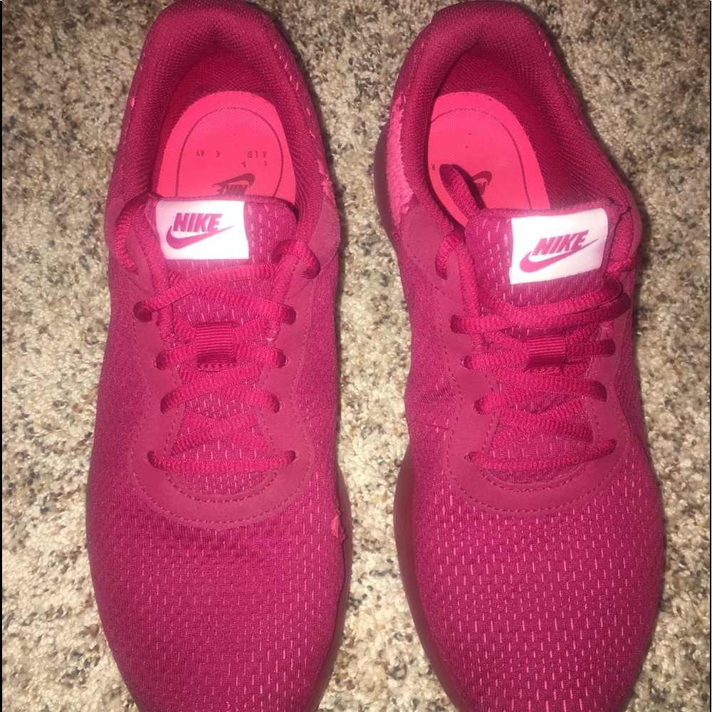 Red Nike